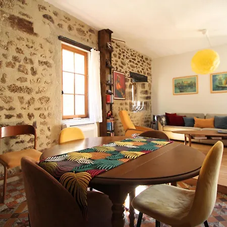 Holiday home Ancienne Maison En Pierre Au Coeur Du Village Usclas-l'Herault